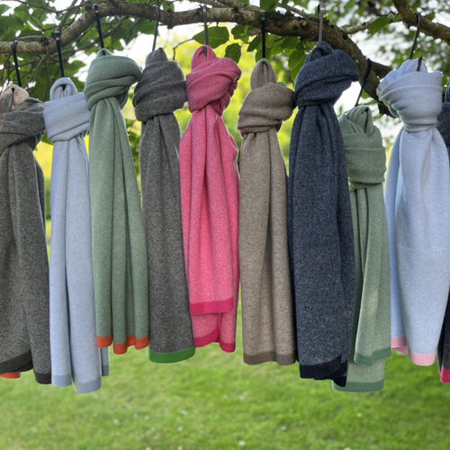 Cashmere jacquard scarf