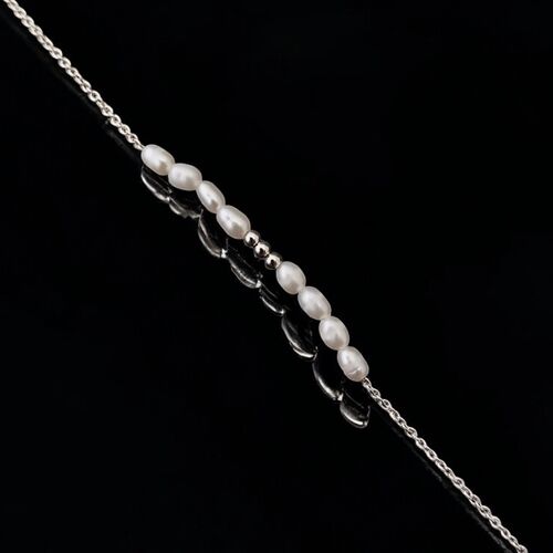 Silver and baroque pearl bracelet 