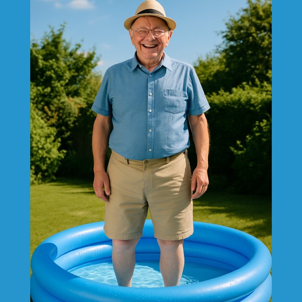 Keeping Cool During Heatwaves: Tips for Elderly and Dementia Care in Bristol