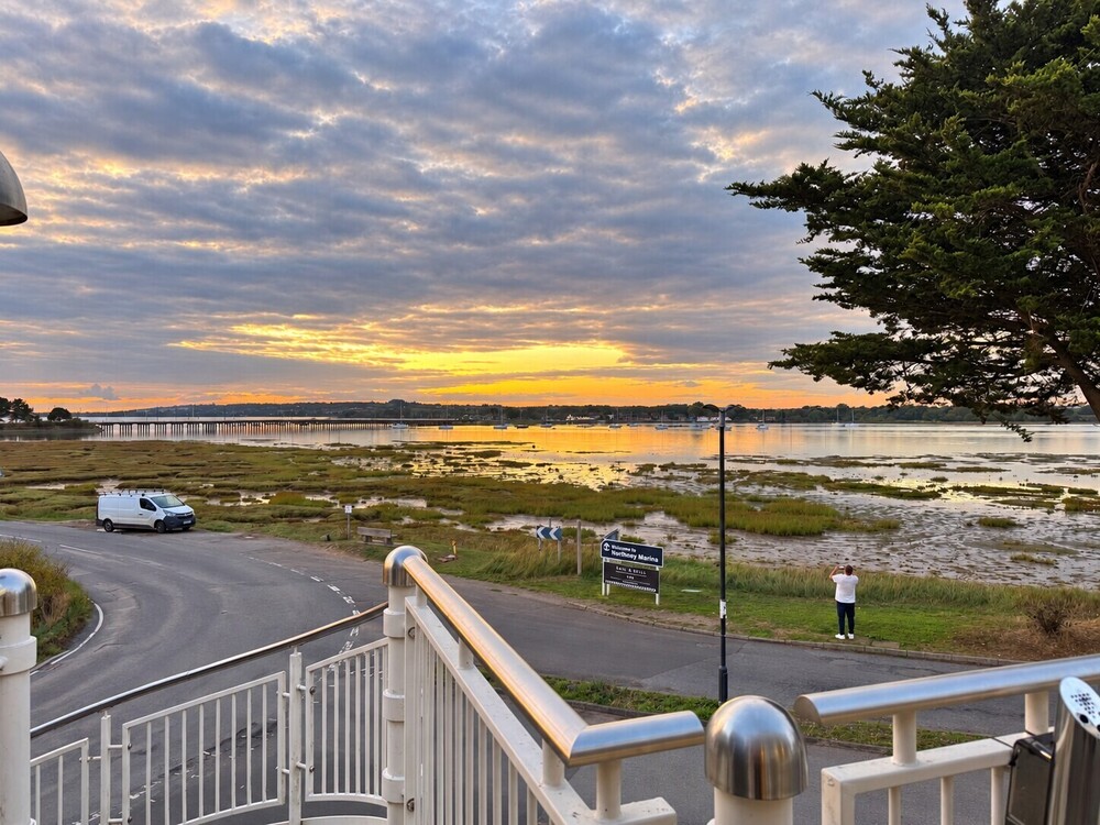 Langstone Quays Wedding Photo Booth | Pic Me! Hampshire
