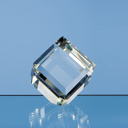 Optical Crystal Bevel Edged Cube (6cm)