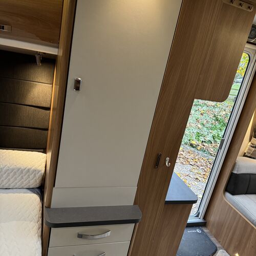2014 Swift Elegance 580 Caravan 4 Berth - ALDE - Motor Mover - Solar
