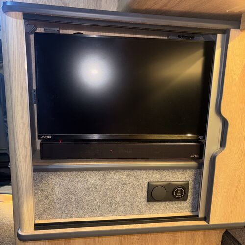 Campervan TV and Wifi