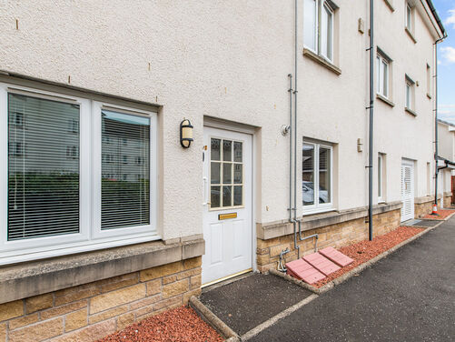 McCormack Place, Larbert, FK5 4TZ