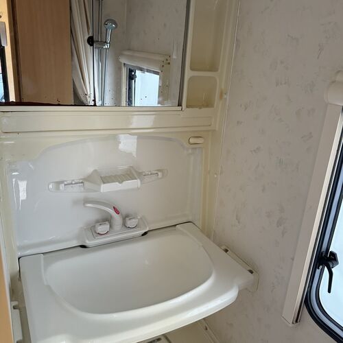 Elddis Avantgarde 100 Motorhome 5 Berth - 2002 Peugeot Boxer 2.0HDi