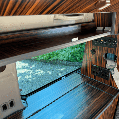 2002 Mazda Bongo Special 2.5V6 Auto 4 Berth