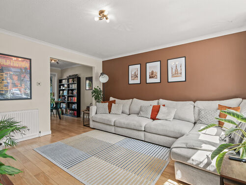 Caledonian Road, Alloa, FK10 1NS