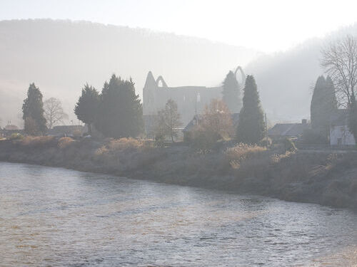 Tintern Abbey - Advent in the Valley