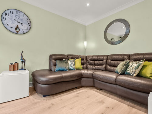 Denbecan, Alloa, FK10 1QZ