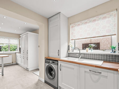 The Cairns, Menstrie, FK11 7HN