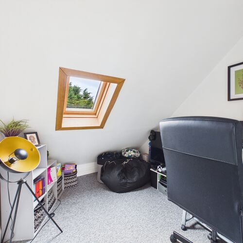 High Road, Stevenston