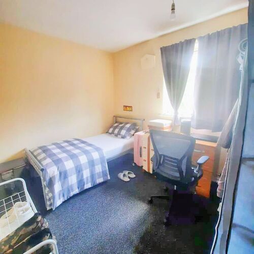  3 Double Bedroom House To Let