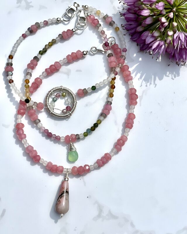 Theros Beaded stacking bracelet