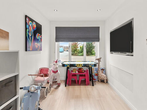 Bryson Place, Larbert, FK5 4FZ