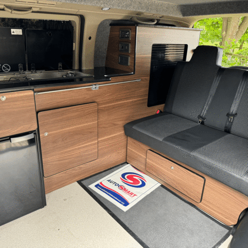 2007 Nissan Elgrand Camper Van 2.5V6 Auto 4 Berth