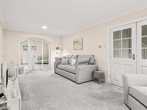 The Cairns, Menstrie, FK11 7HN