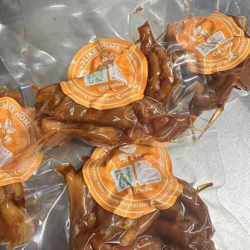 Spicy Chicken Feet 秘制香辣鸡爪