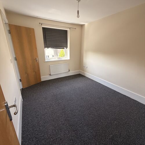 BROUGHTON - 1 BEDROOM APARTMENT