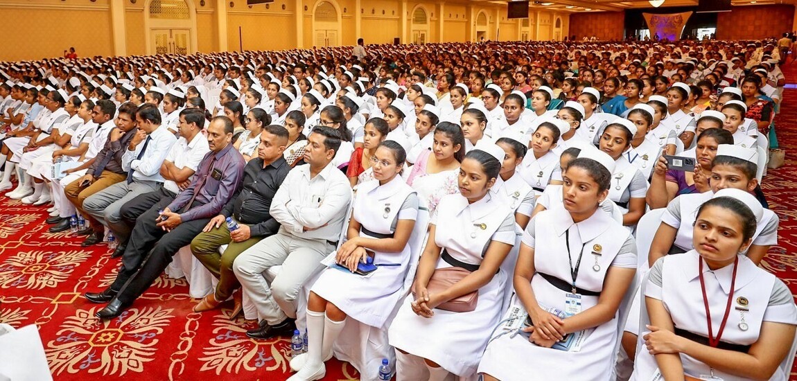 அரச ஊழியர்களின் சம்பளத்தை அதிகரிக்க  நடவடிக்கை