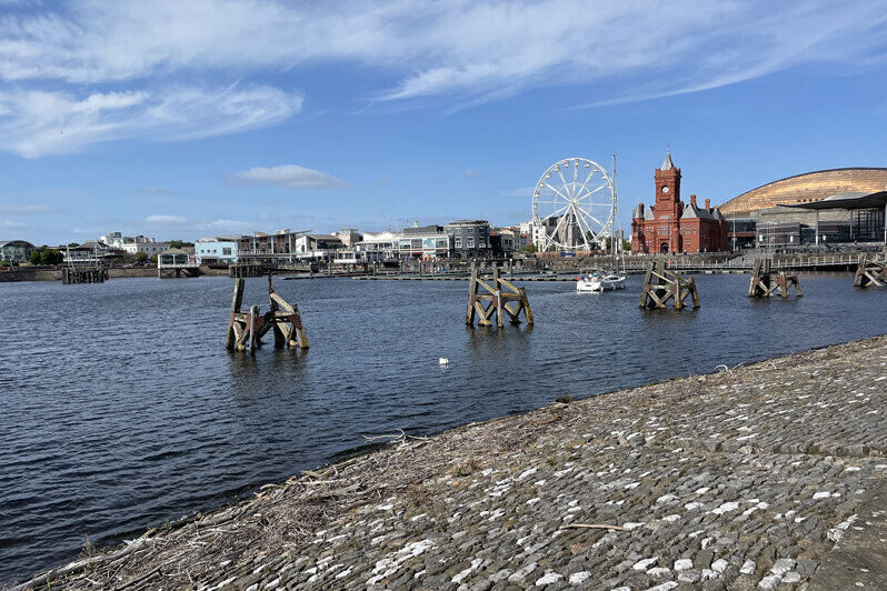 The Benefits of Living in Cardiff Bay: A Perfect Blend of Modern Living and Coastal Charm