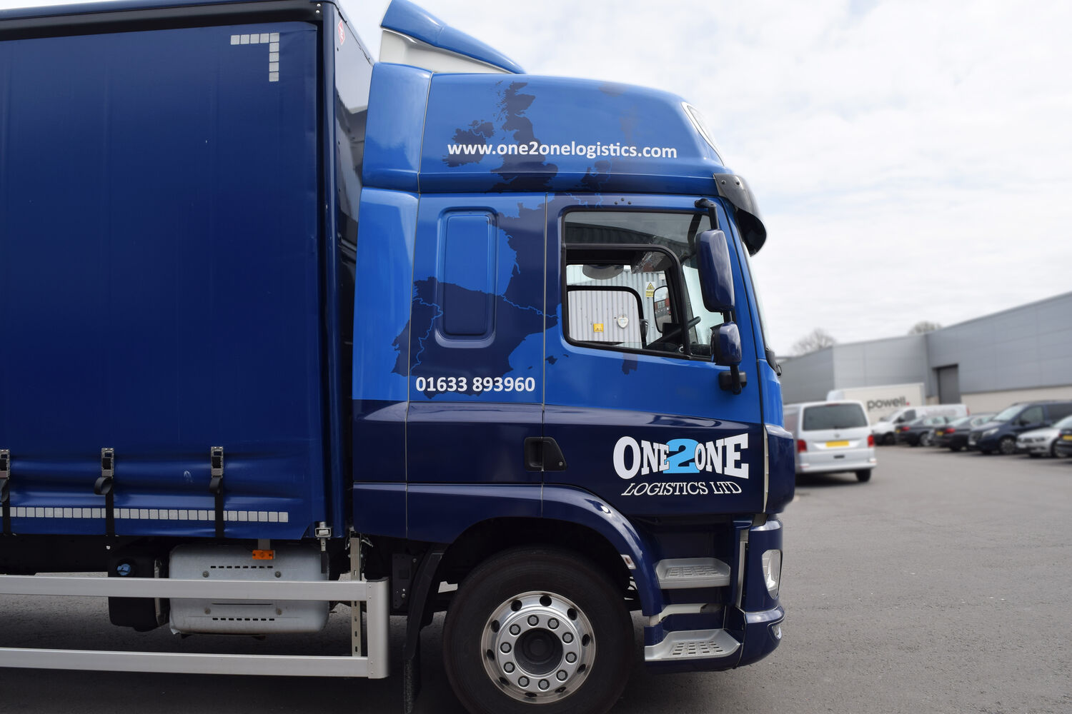 One2One Logistics - DAF CF Space Cab