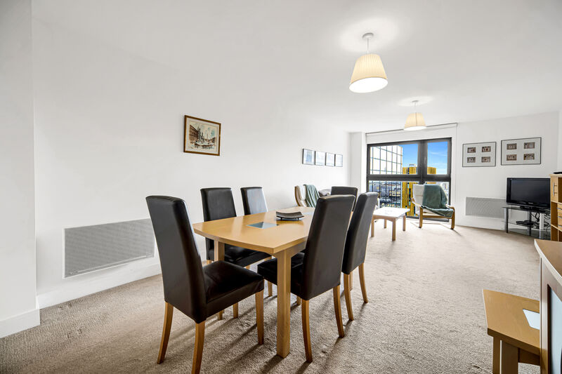 LANDMARK PLACE CARDIFF CITY CENTRE FURNISHED TWO BEDROOM APARTMENT WITH PARKING