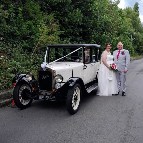 Gallery | Wedding Cars Harpenden, St Albans, Watford, Hemel Hempstead | Heritage Classic Cars