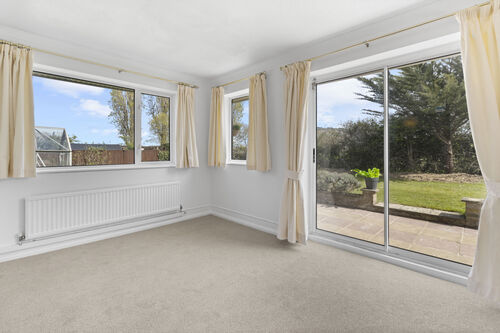 Glen Close, Polegate