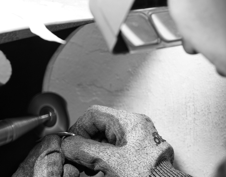 About | Gypsy Jeweller | One to one jewellery tuition |  Learn enamelling and stone setting | Unique handcrafted jewellery
