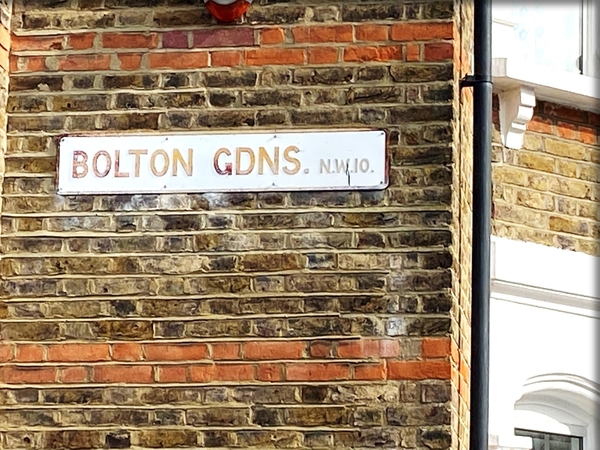 Bolton Garden's NW10