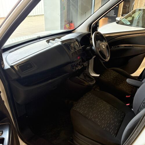 2016 (66) VAUXHALL COMBO 2000 1.3 CDTi DIESEL H1 SPORTIVE PANEL VAN