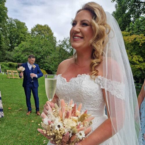 Gallery | Aldona Francis | Wedding Makeup Specialist Gloucestershire  | Award Winning Makeup Lessons in Bath  | Professional Mobile Makeup Artist Cotswolds