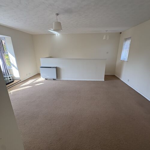 WALNUT TREE, MILTON KEYNES - 1 BEDROOM