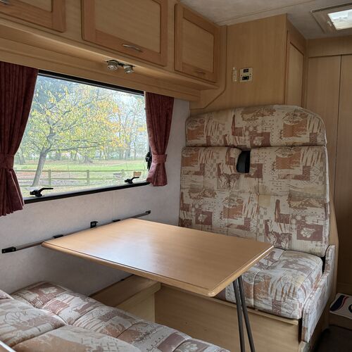 Elddis Avantgarde 100 Motorhome 5 Berth - 2002 Peugeot Boxer 2.0HDi