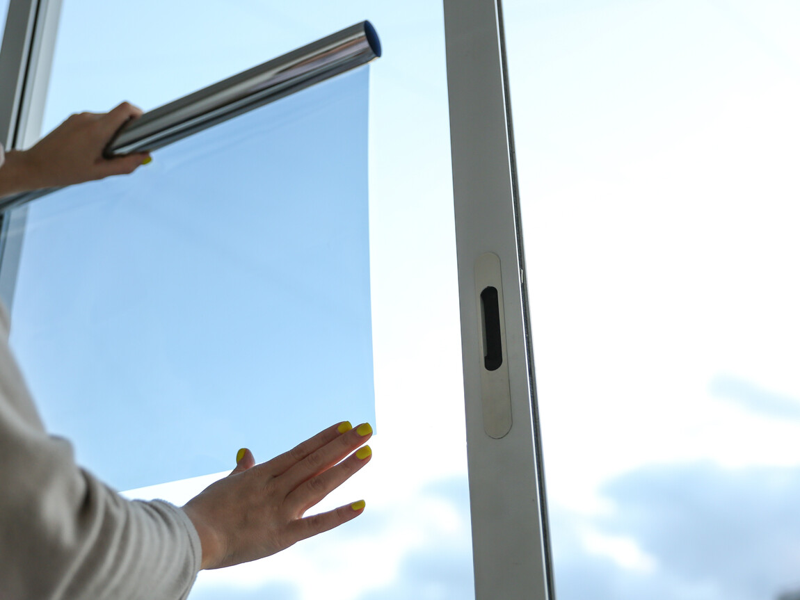 Mirrored window tint