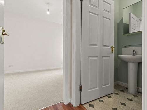 Flat 3, Kenmore House, Quarry Brae, Brightons, FK2 0SX