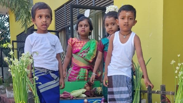 சிறு மாணவர்களின் மாபெரும் சந்தை