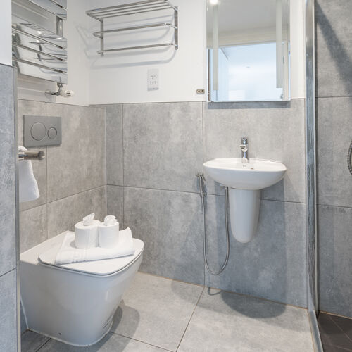 The Oaks, Watford WD19 4LR