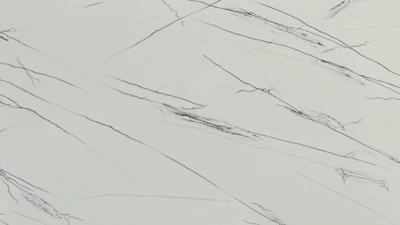 Classic quartz Calacatta Blush 