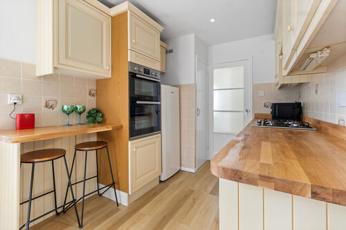 Glen Close, Polegate
