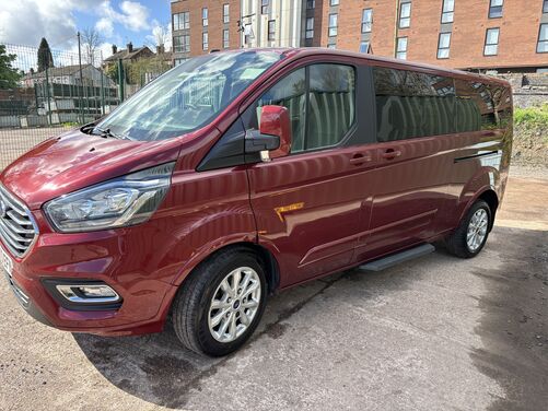 Ford Tourneo Custom Auto 8 Seater
