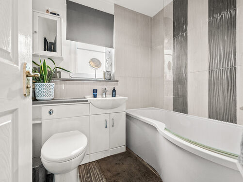 Kennedy Way, Airth, FK2 8GG