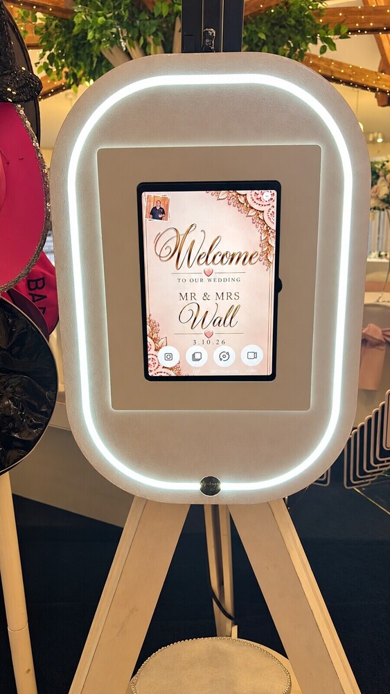 Langstone Quays Wedding Photo Booth | Pic Me! Hampshire