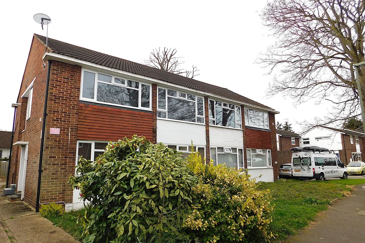 Elizabeth Gardens, Lower Sunbury