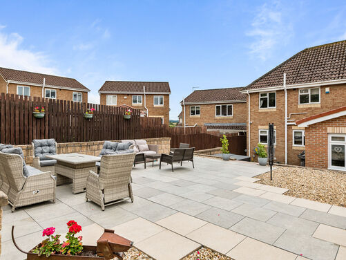 James Smith Avenue, Maddiston, FK2 0FP
