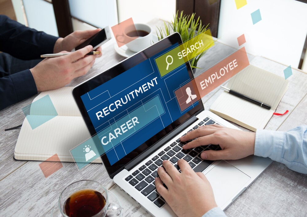 Innovative Job Searching Strategies for IT Candidates