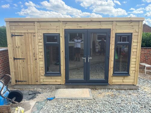 #PVC102 16x10 Pent Combi