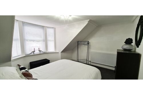 Bonny Bute House, 20 Bishop Street, Rothesay, Isle of Bute, PA20 9DG