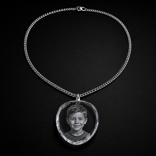Personalised Glass Photo Pendant – 30 × 30 mm