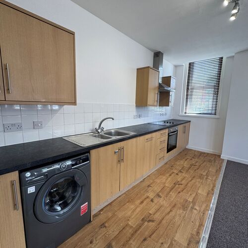 WATLING STREET, FENNY STRATFORD - 2 BEDROOM 2 BATHROOM